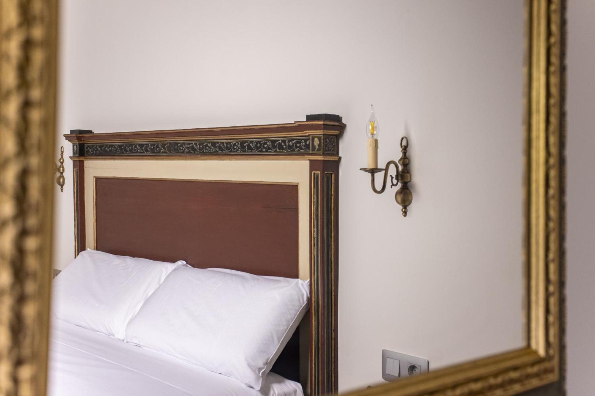 Abbatissa Hotel Restaurant Sant Joan de les Abadesses Ngoại thất bức ảnh